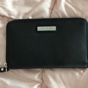 CALVIN KLEIN tech wallet/wristlet